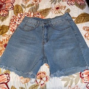 High waisted mid thigh shorts
